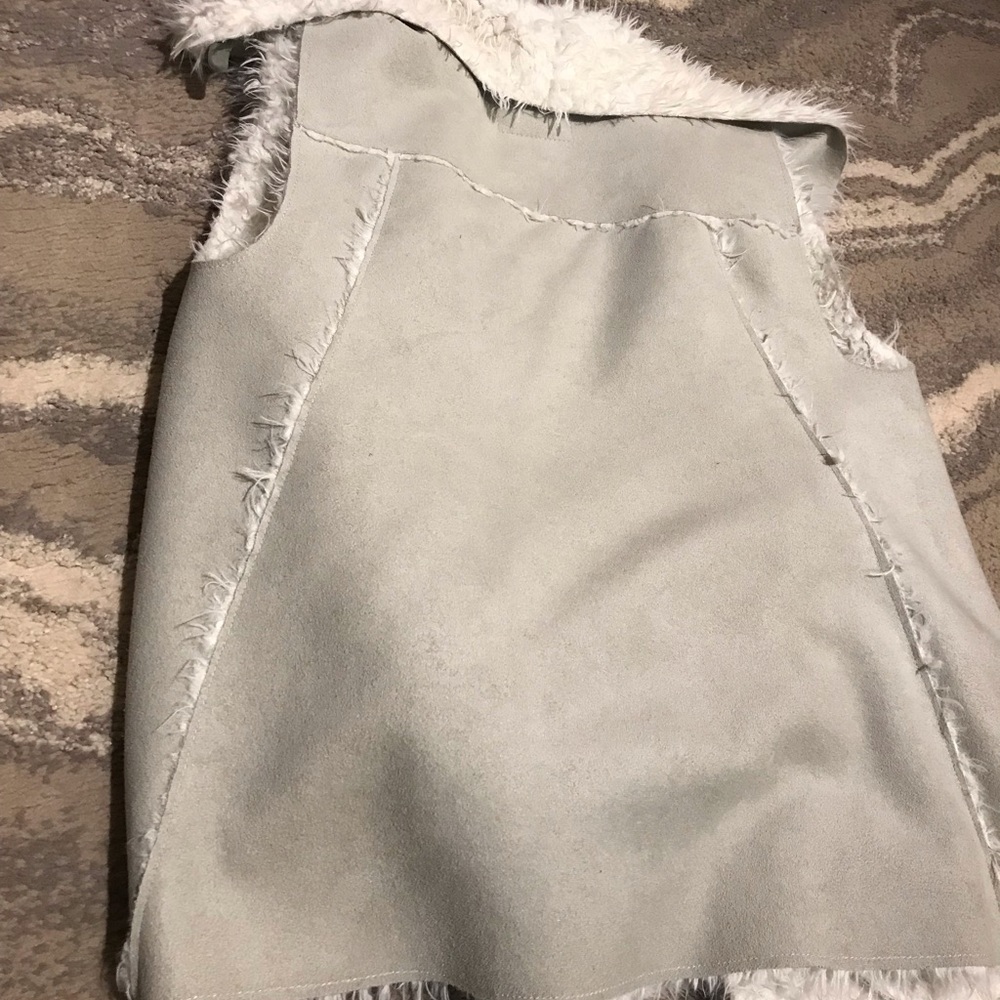 Dylan Fuzzy Chic Faux Fur Vest - Picture 6 of 6